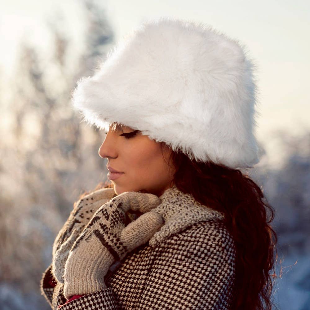 Fuzzy Faux Fur Bucket Hat
: Fu