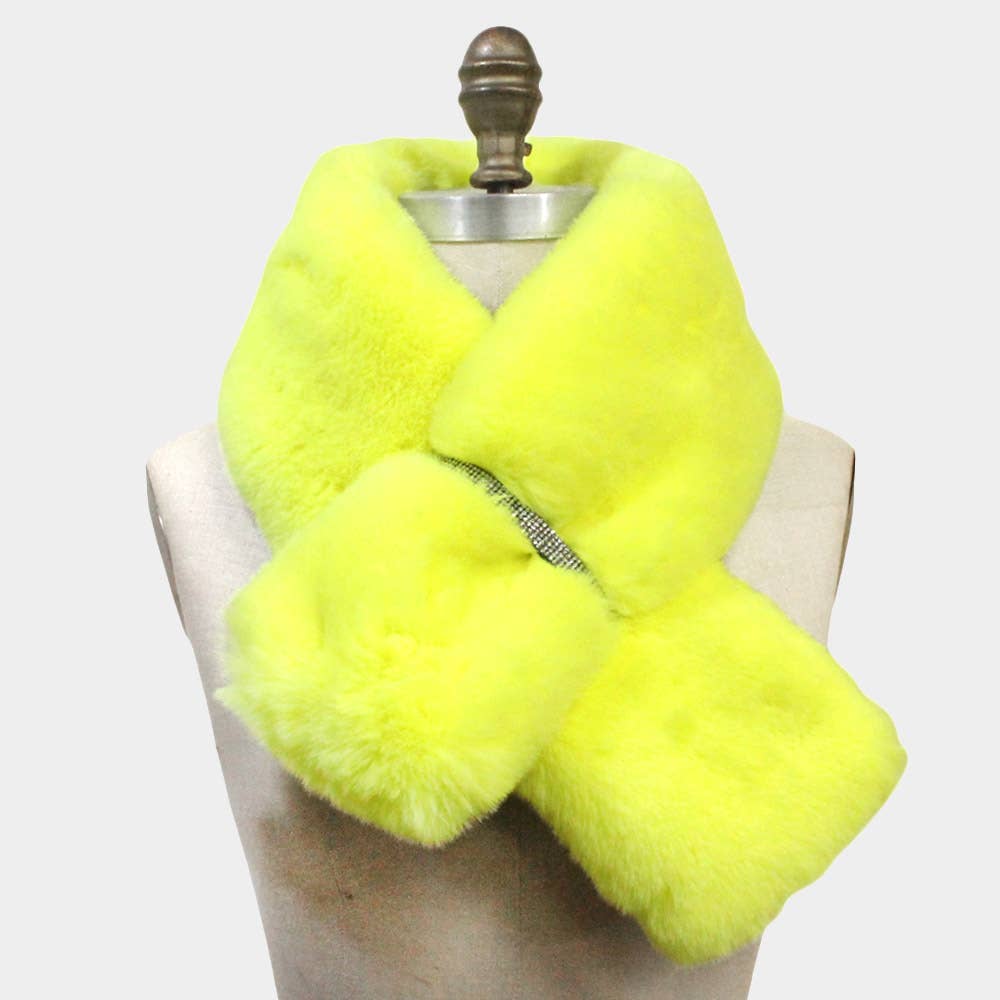 Faux Fur Bling Pull Through Scarf: Leo