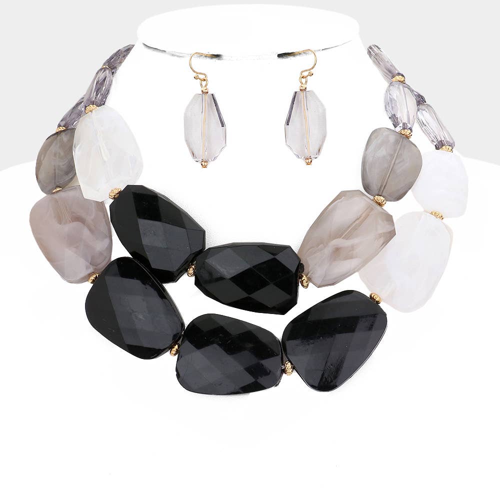 Tiered Resin Pebble Necklace: GD-CRL