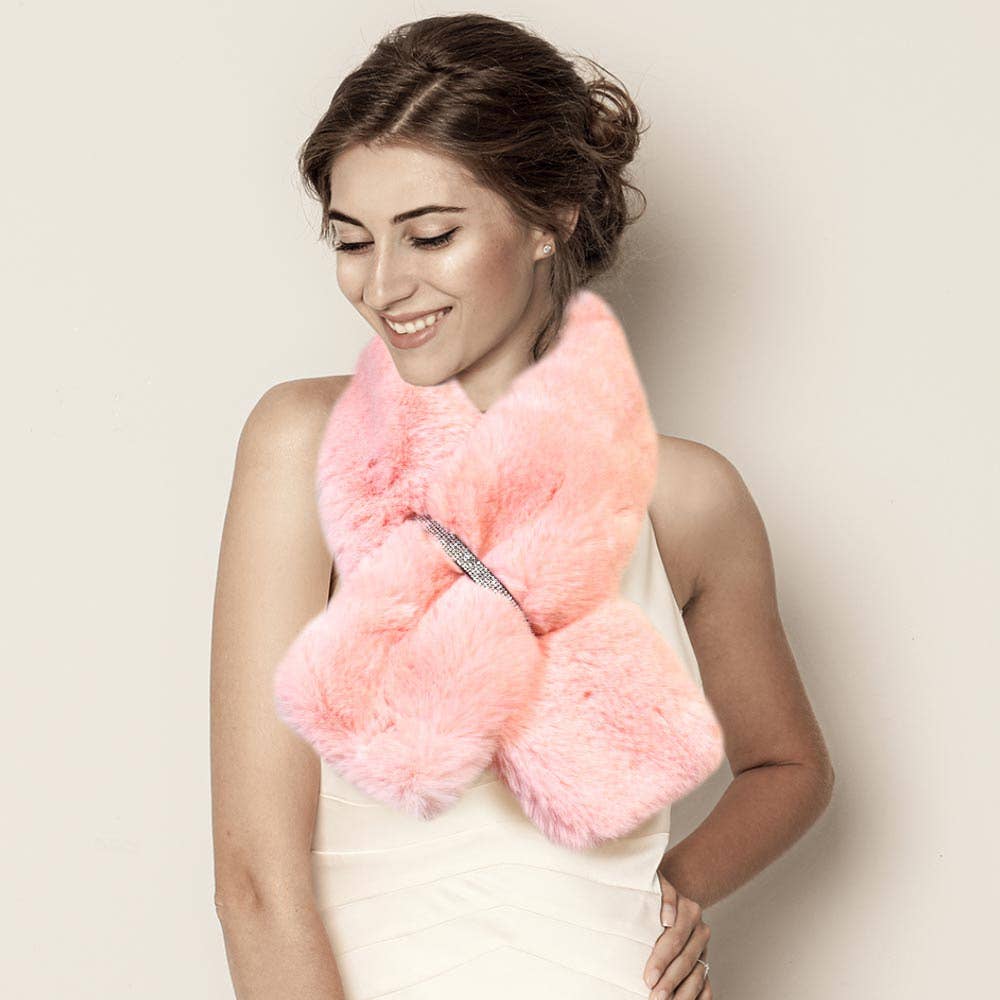 Faux Fur Bling Pull Through Scarf: Leo