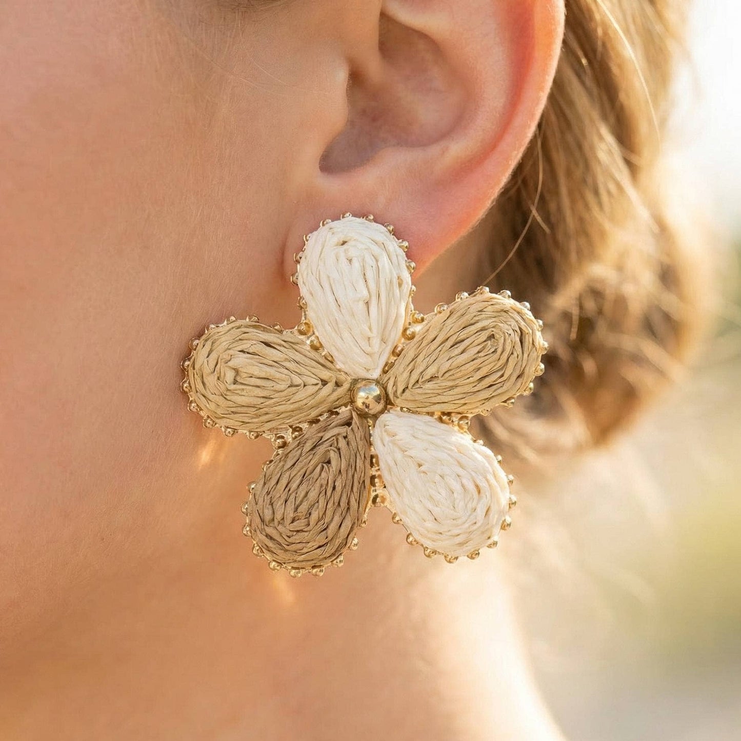 Multi Tone Straw Weave Flower Stud Earrings: MU