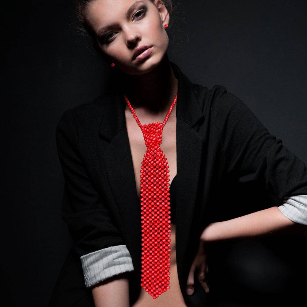 Pearl Neck Tie Necklace: Cream