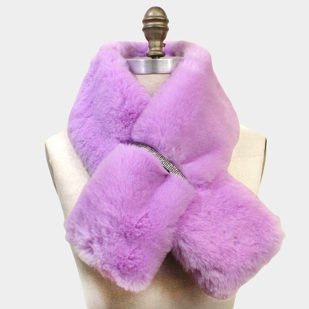 Faux Fur Bling Pull Through Scarf: Leo
