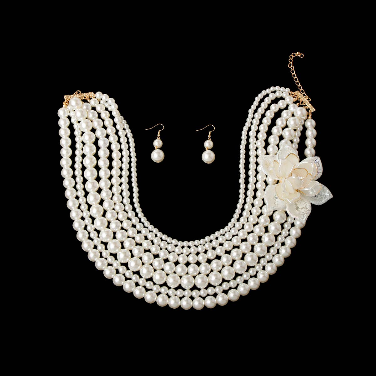 Pearl and Flower Necklace Set: Cream / 20 Inches / Gold