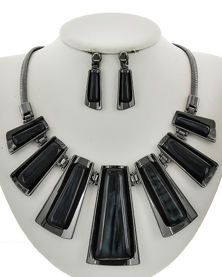 Graduating / Multi Row Acrylic Graduating Necklace & Earring Set